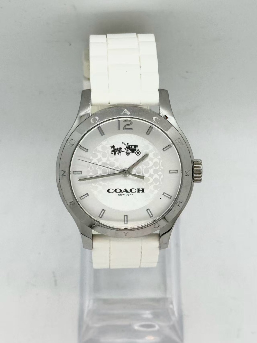 Coach Men’s Quartz Watch 39mm White Dial White Rubber Band New Battery Runs